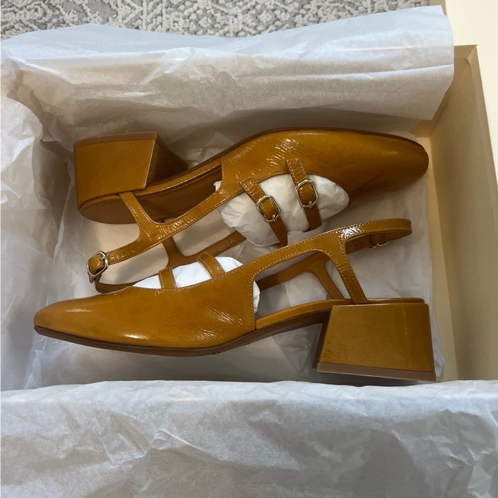 Sezane Paula Babies Block Heel Sandals - Ocre Vernis